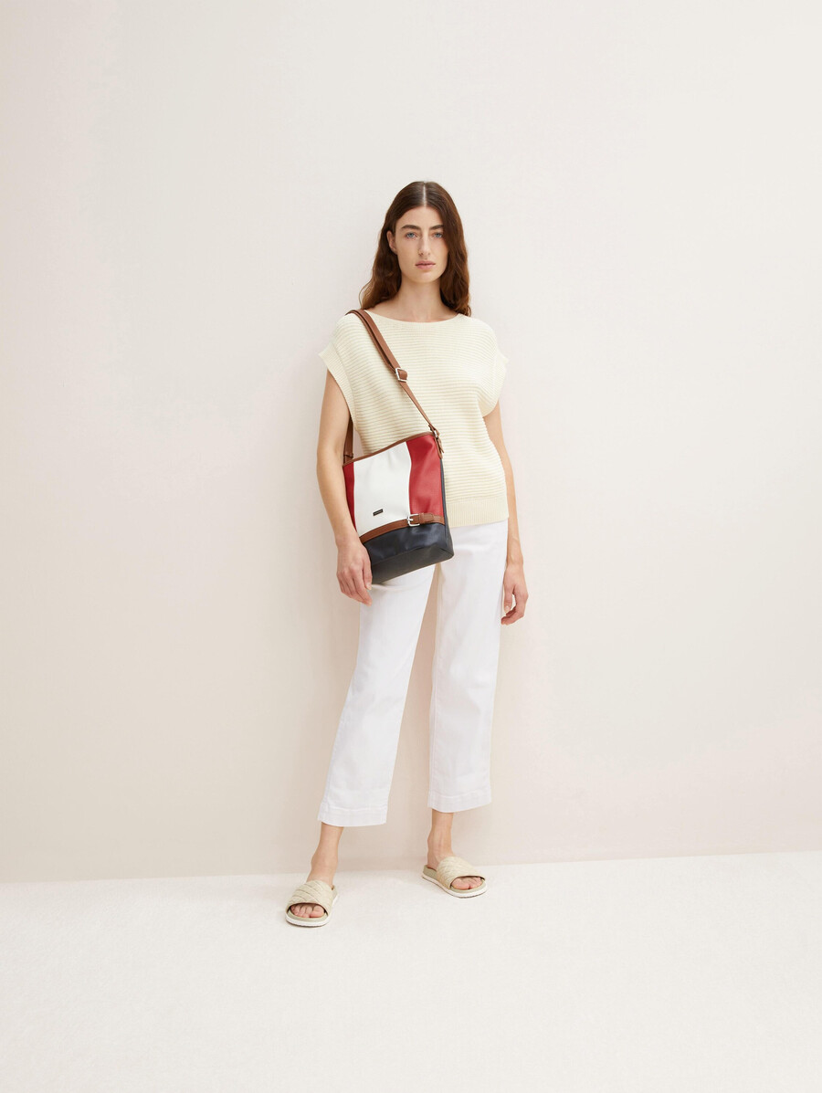 pochette ttjuna avec élément de ceinture