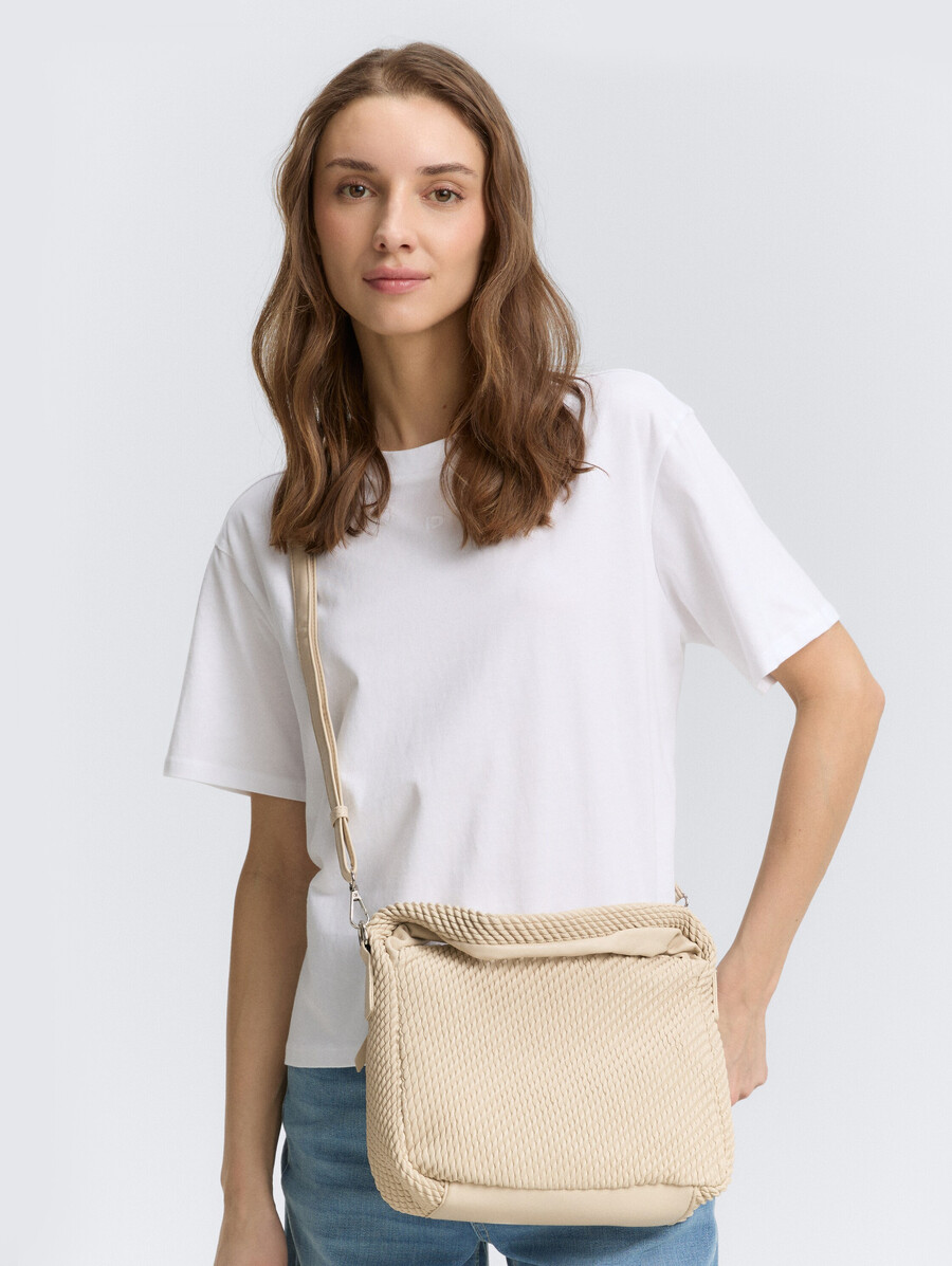 pochette ttnomi s aspect tressé
