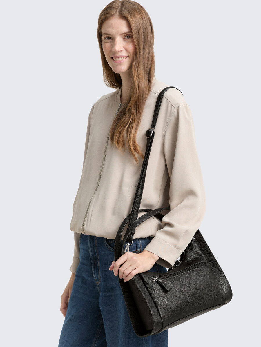 pochette ttaspen m avec pendentif logo amovible