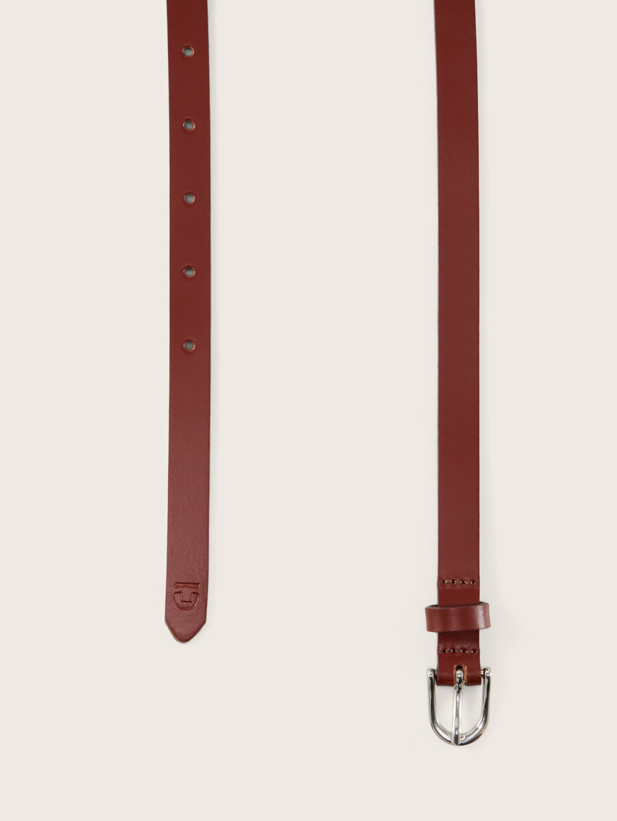 ceinture étroite en cuir ttpaula avec boucle ardillon arrondie