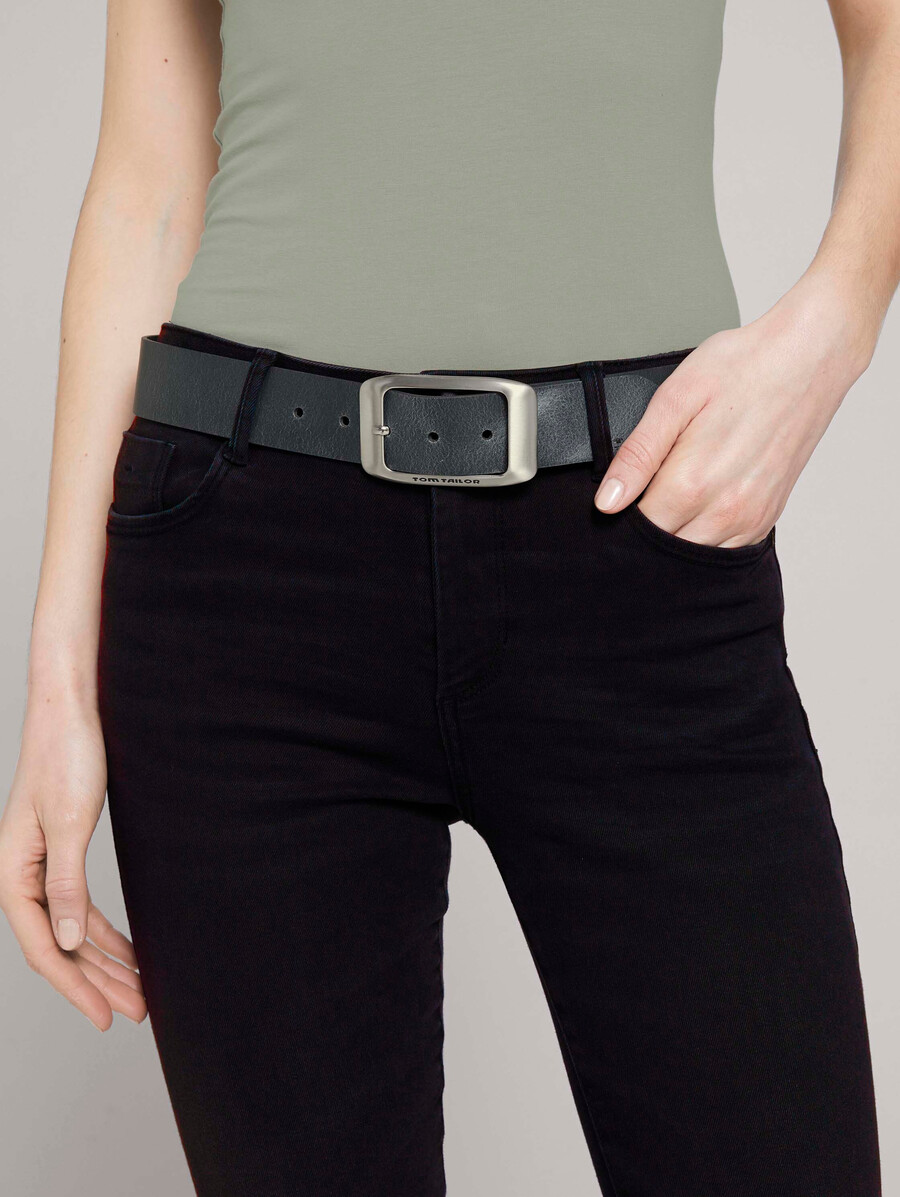 ceinture en cuir ttamy avec boucle ardillon carrée