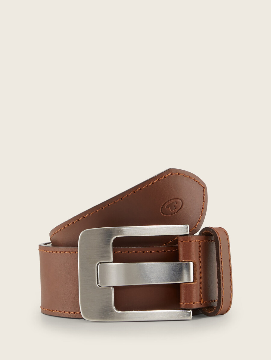 ceinture en cuir avec boucle ardillon carrée