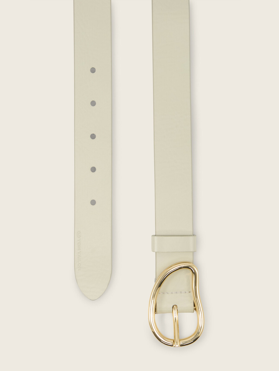 ceinture en cuir ttrosie avec boucle ardillon arrondie