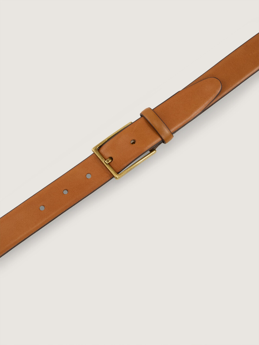 ceinture en cuir ttcara avec boucle ardillon carrée