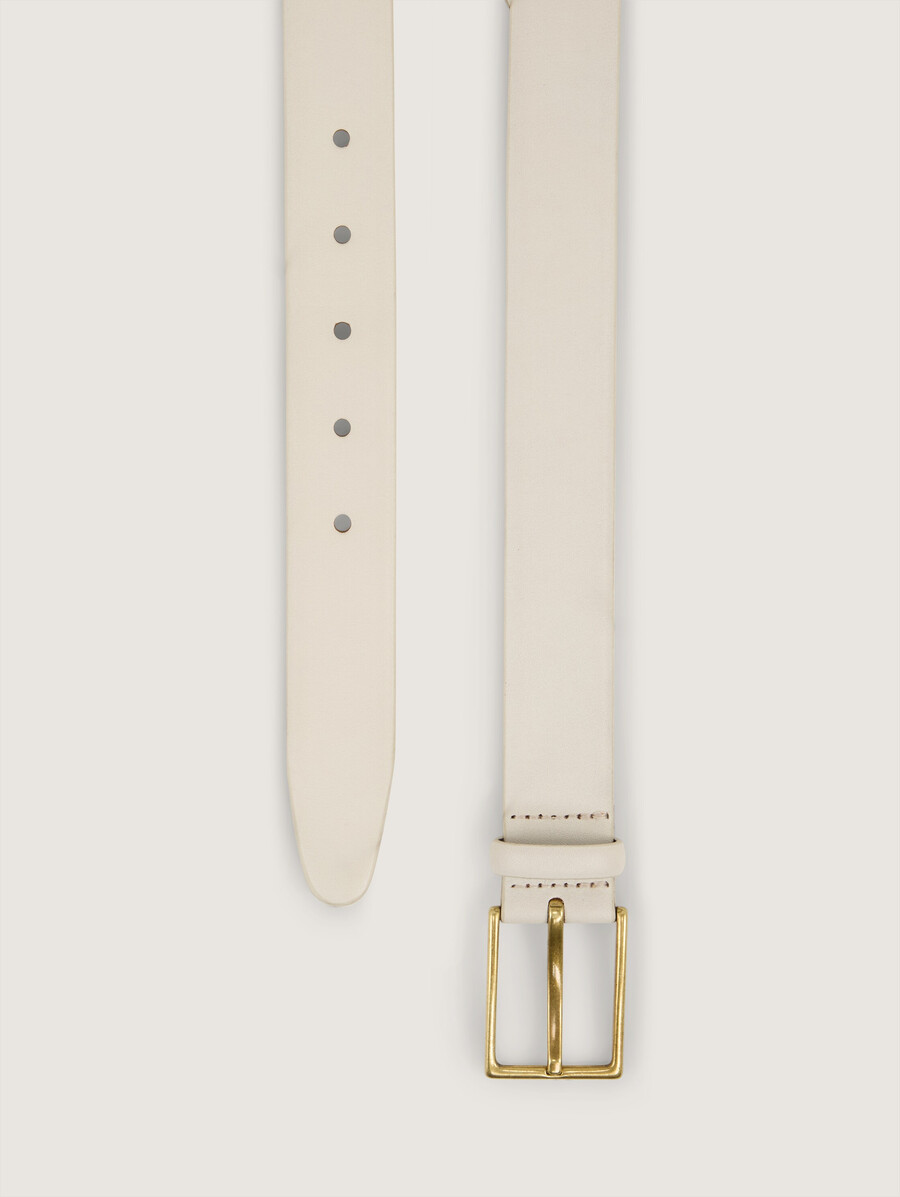 ceinture en cuir ttcara avec boucle ardillon carrée