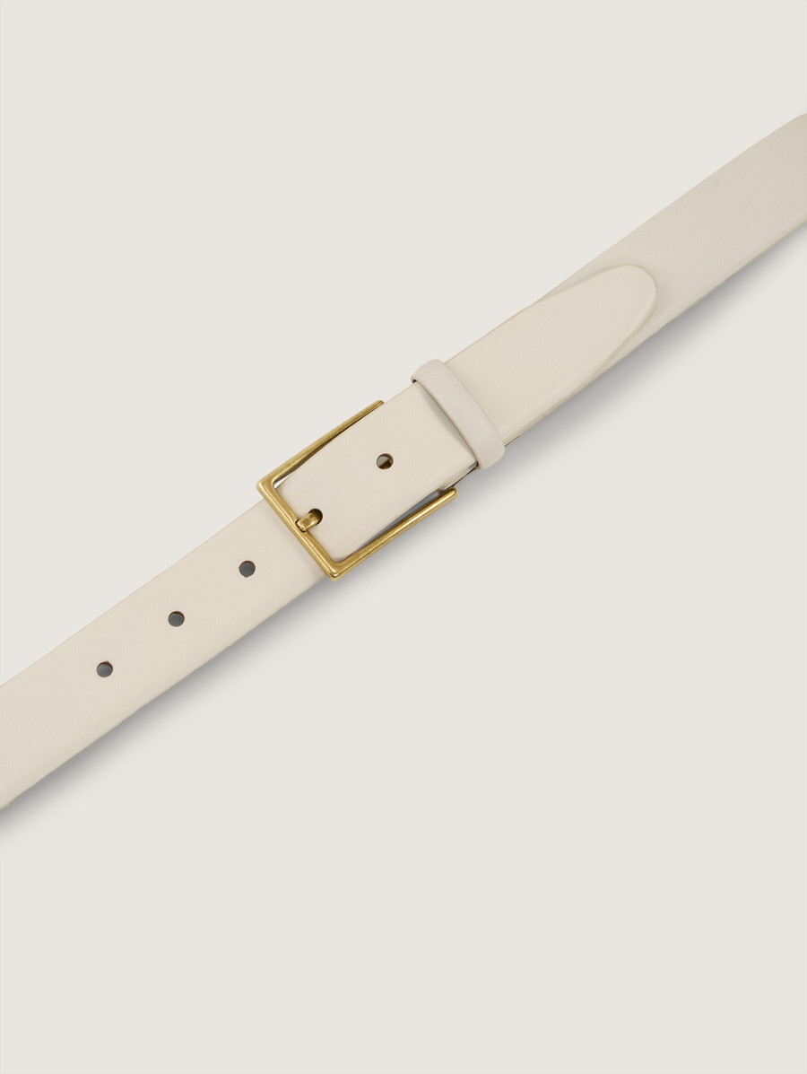 ceinture en cuir ttcara avec boucle ardillon carrée