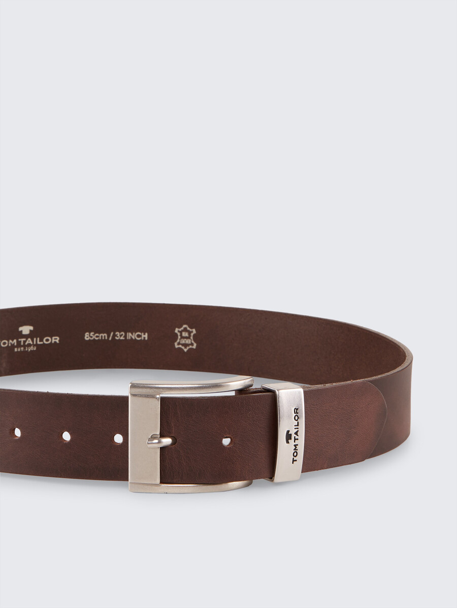 ceinture en cuir tttom avec boucle ardillon carrée