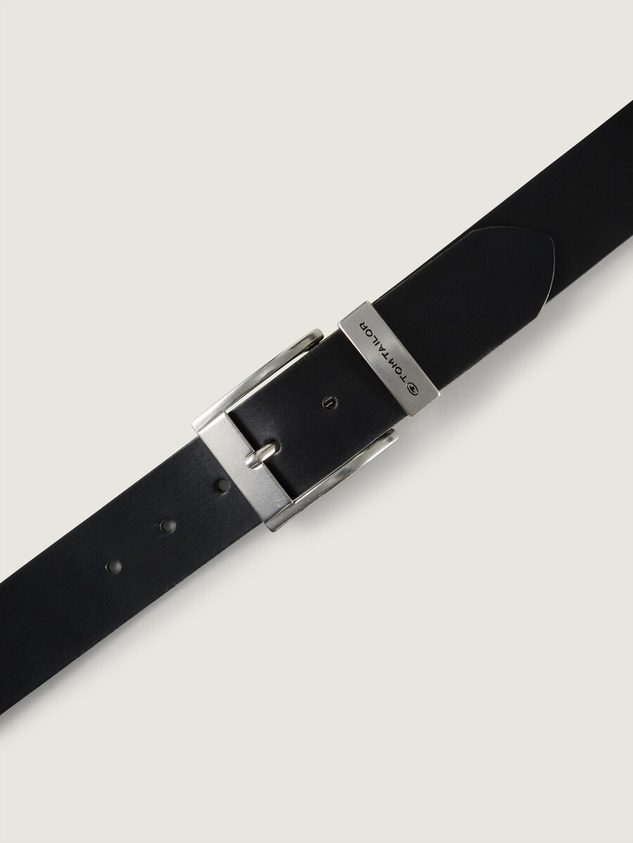 ceinture en cuir tttom avec boucle ardillon carrée