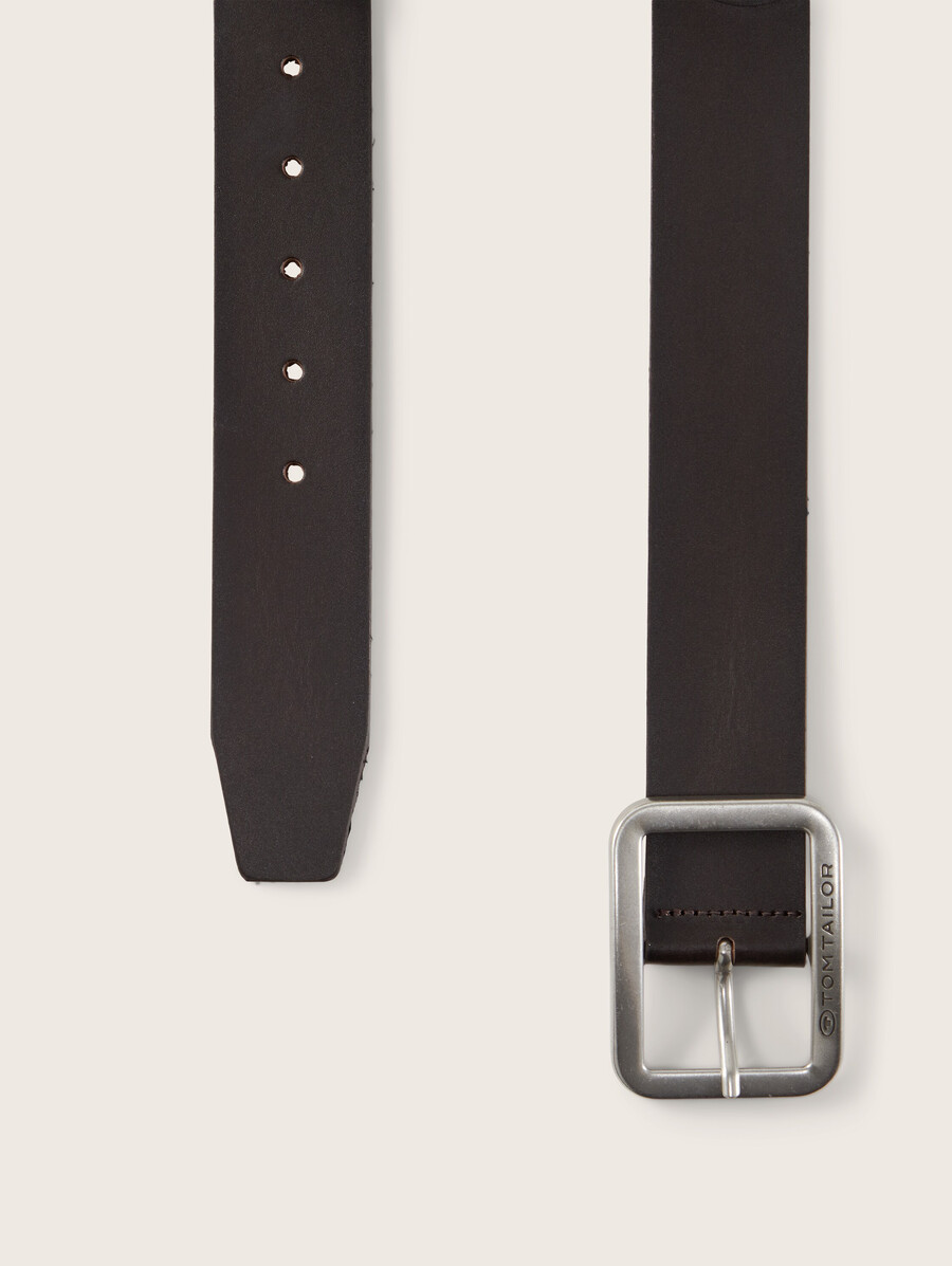 ceinture en cuir ttted avec boucle ardillon carrée