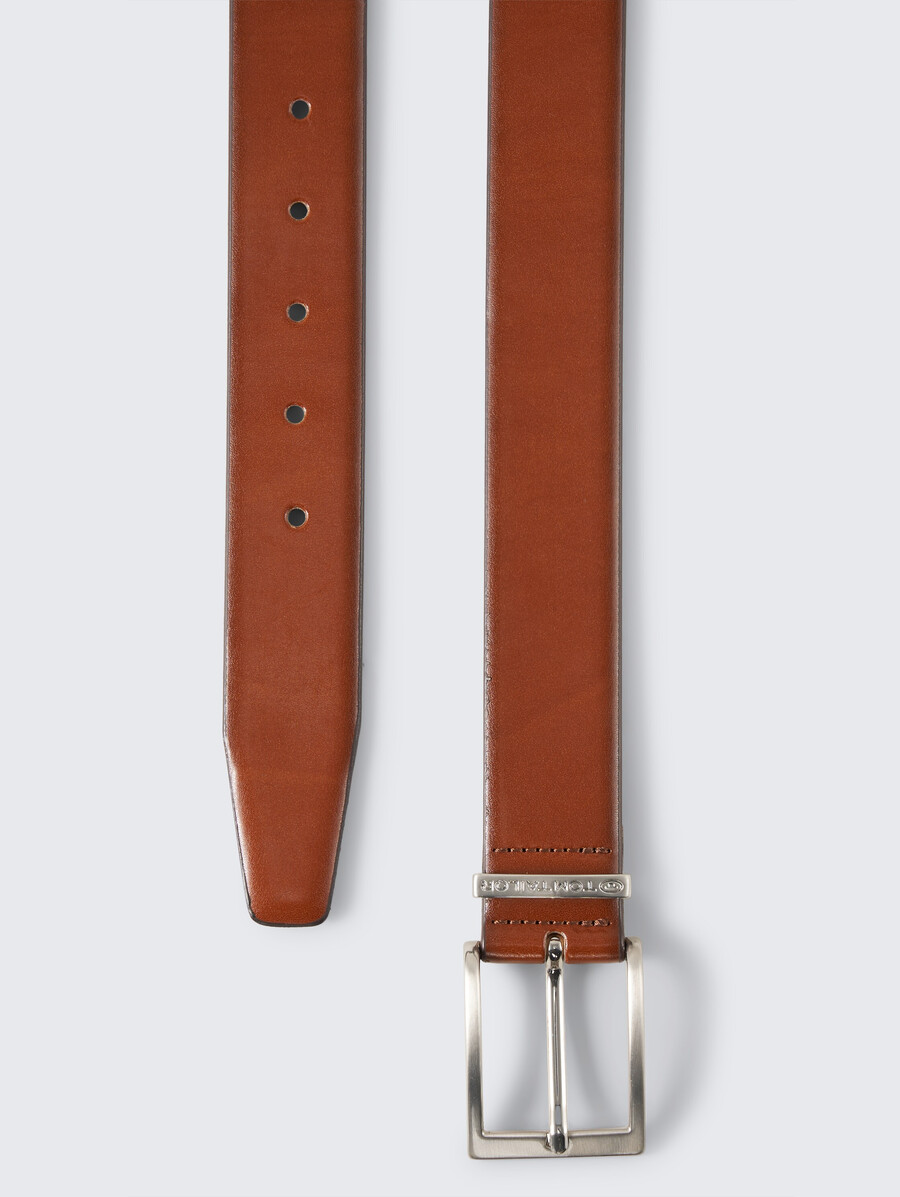 ceinture ttbill avec boucle à ardillon carrée