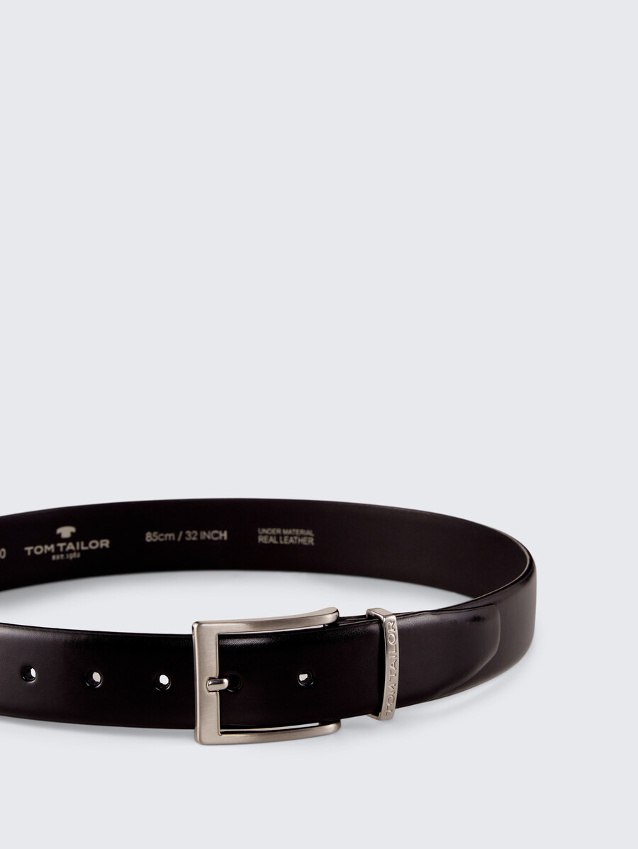ceinture ttbill avec boucle à ardillon carrée