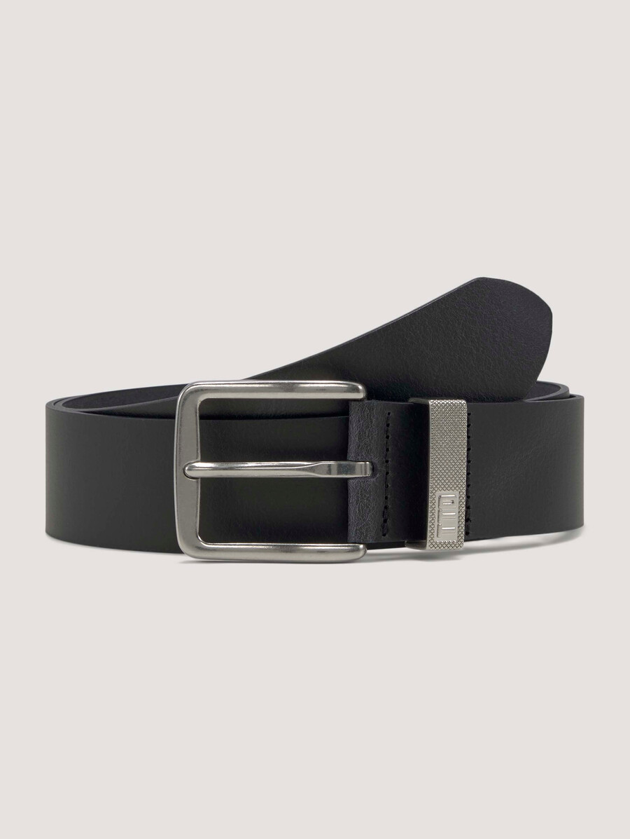 ceinture en cuir ttjoe avec boucle ardillon carrée