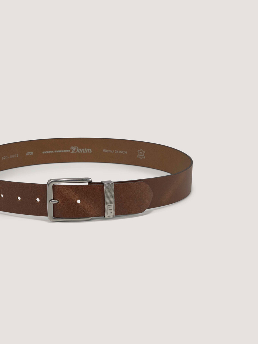 ceinture en cuir ttjoe avec boucle ardillon carrée
