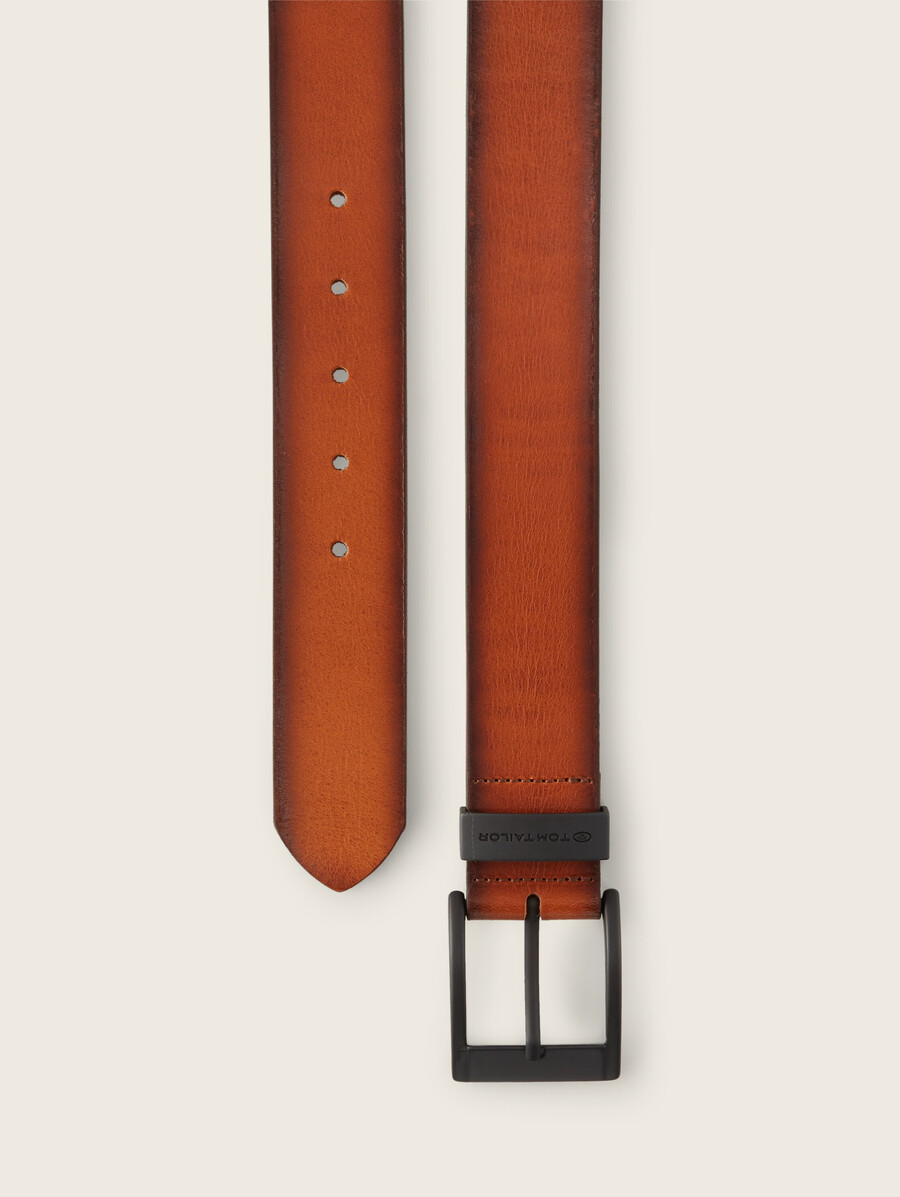 ceinture en cuir ttthomas avec boucle ardillon carrée