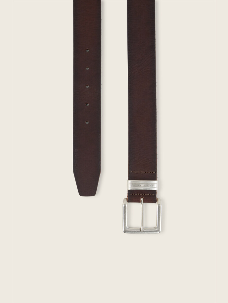 ceinture en cuir ttjacob avec boucle ardillon carrée