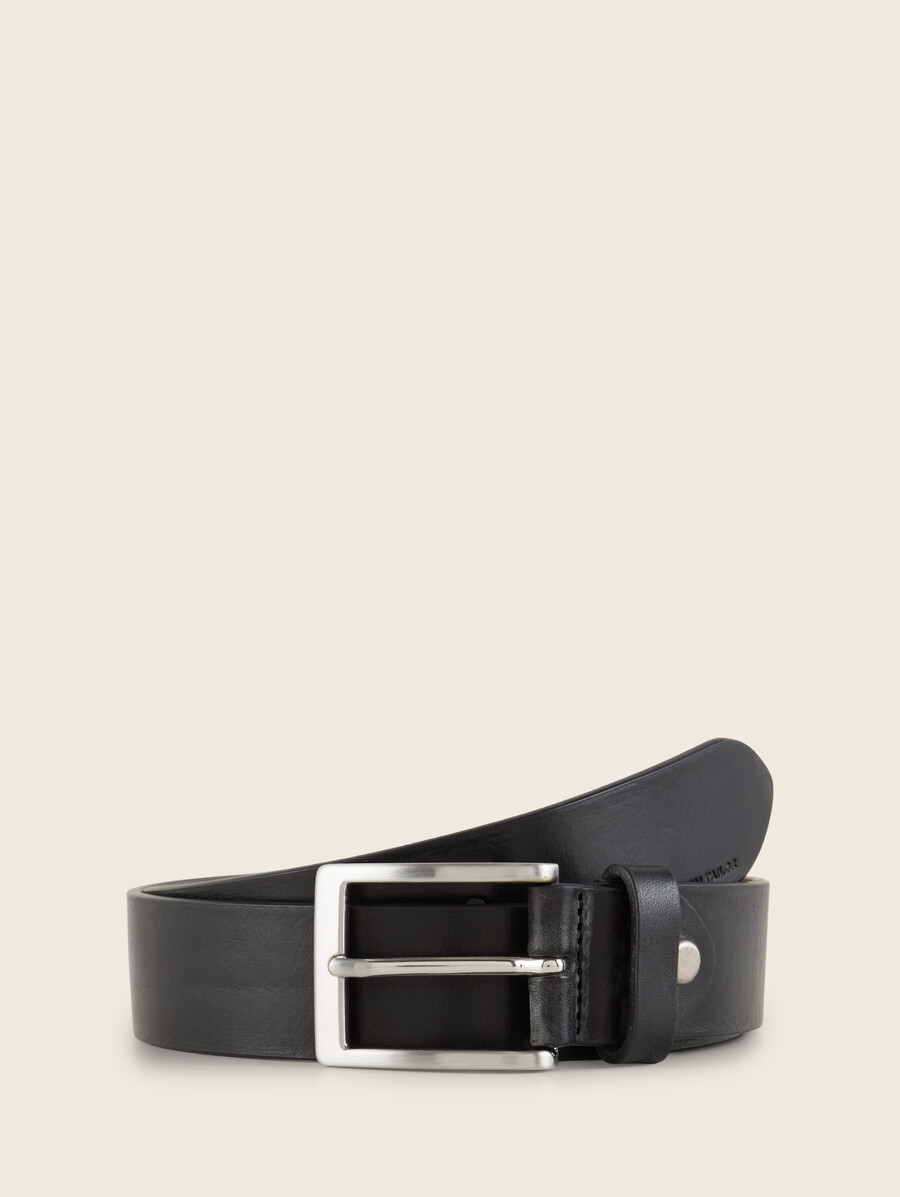 ceinture en cuir ttjaden avec boucle ardillon carrée