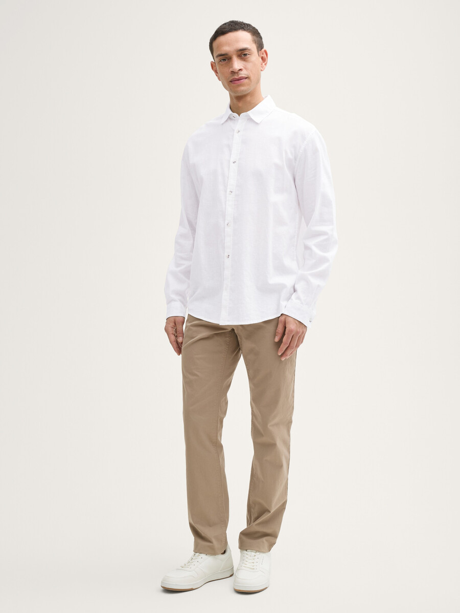 chemise coupe classique avec teneur en lin