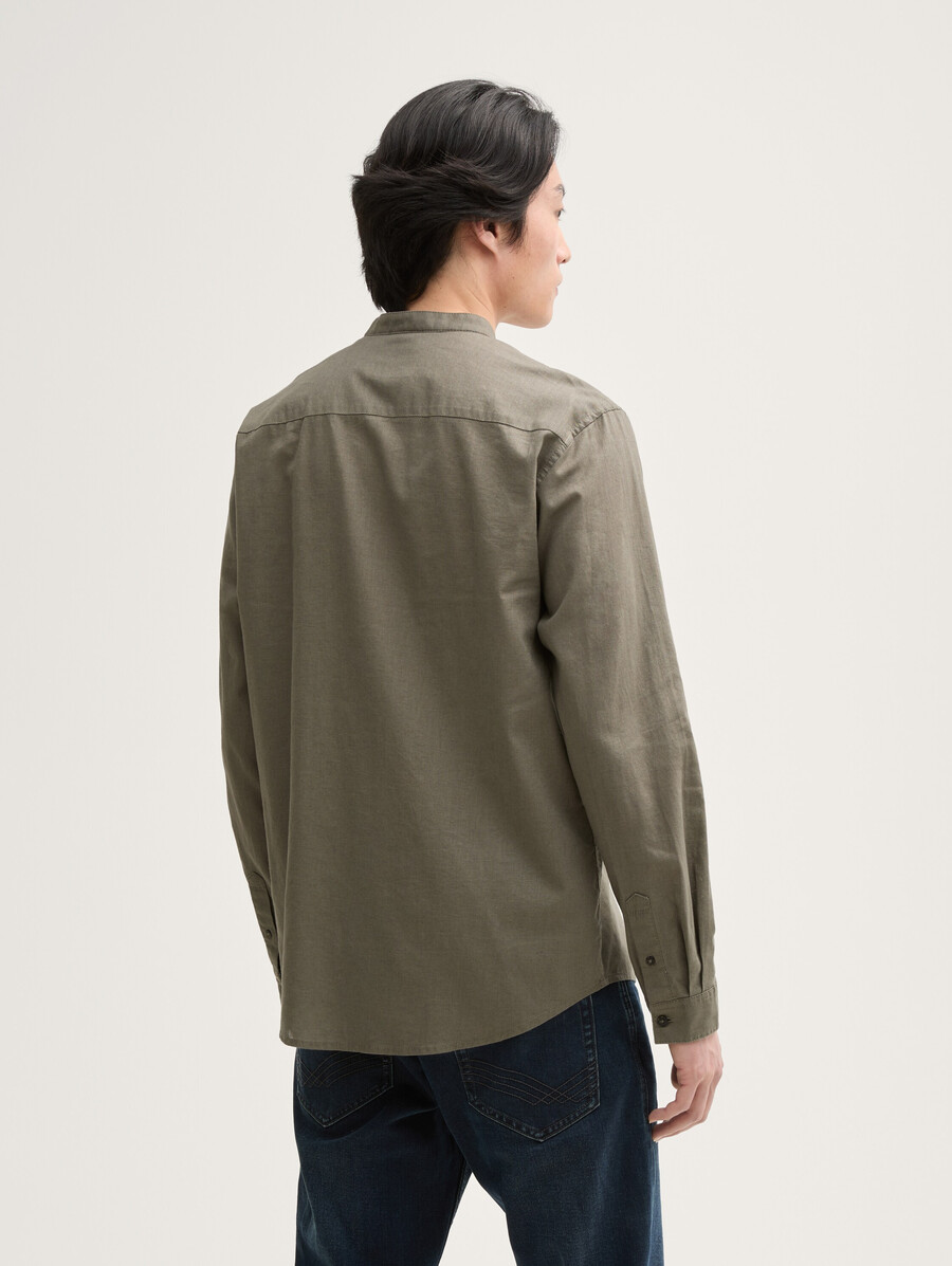 chemise coupe classique avec teneur en lin