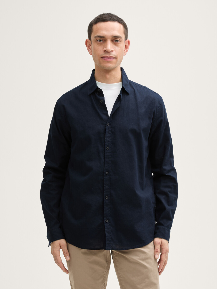 chemise coupe classique avec teneur en lin