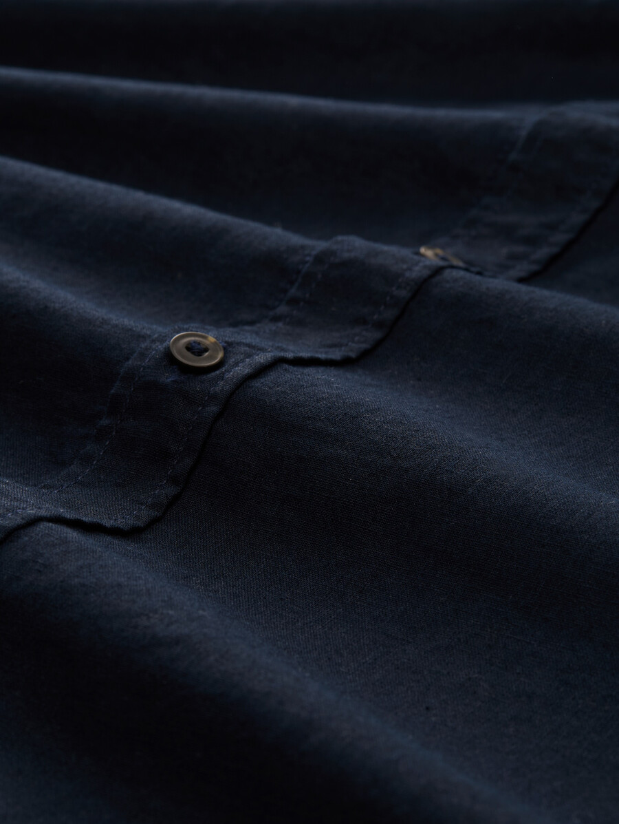 chemise coupe classique avec teneur en lin