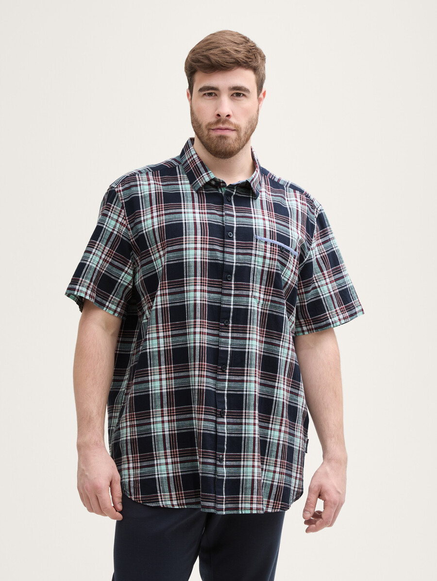 chemise à manches courtes grande taille coupe classique motif à carreaux