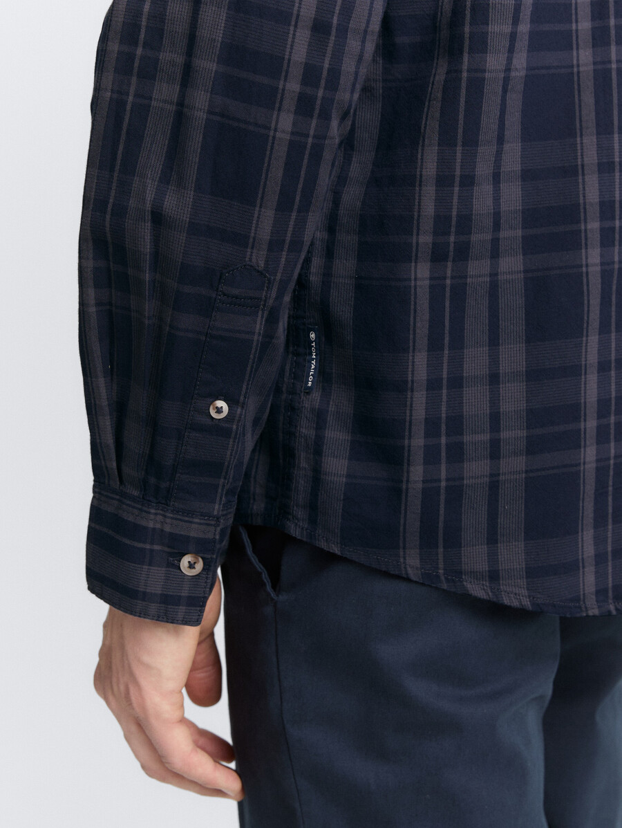 chemise coupe classique à carreaux