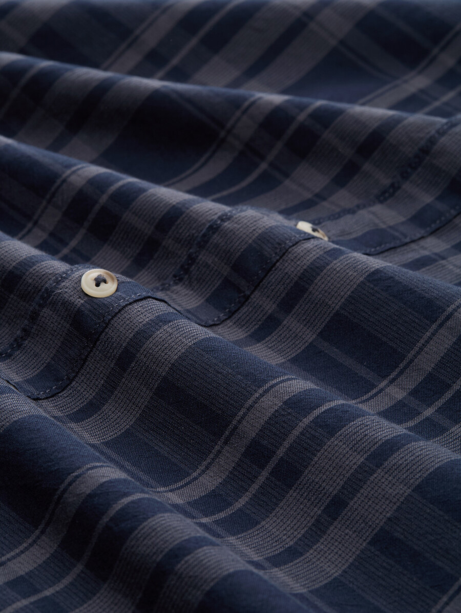 chemise coupe classique à carreaux