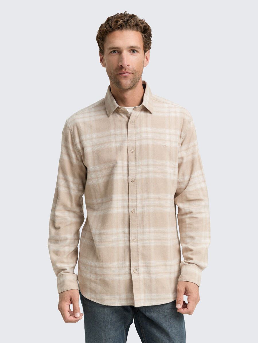 chemise coupe classique avec logo brodé
