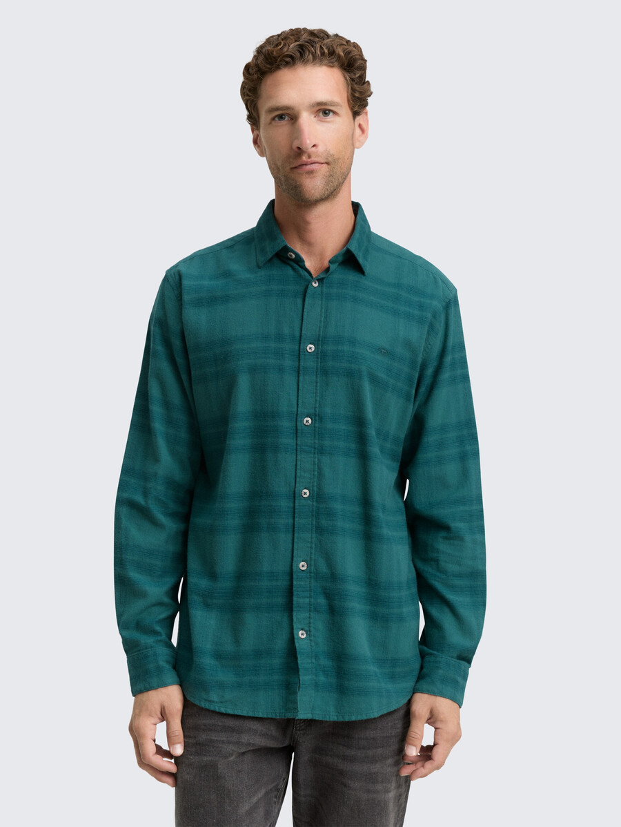 chemise coupe classique avec logo brodé