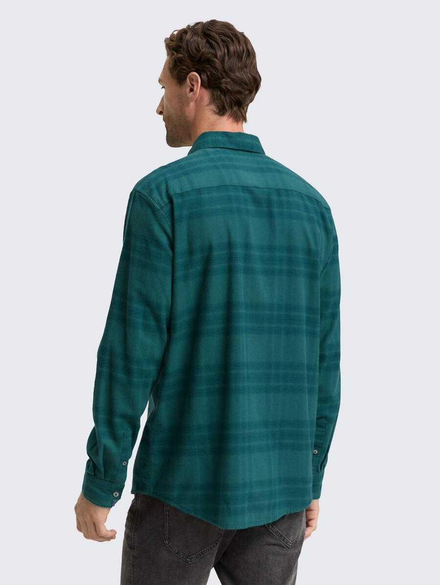 chemise coupe classique avec logo brodé