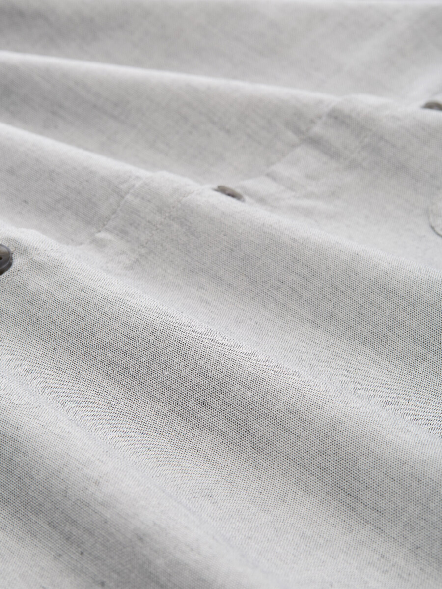 chemise à manches courtes coupe classique avec poche poitrine