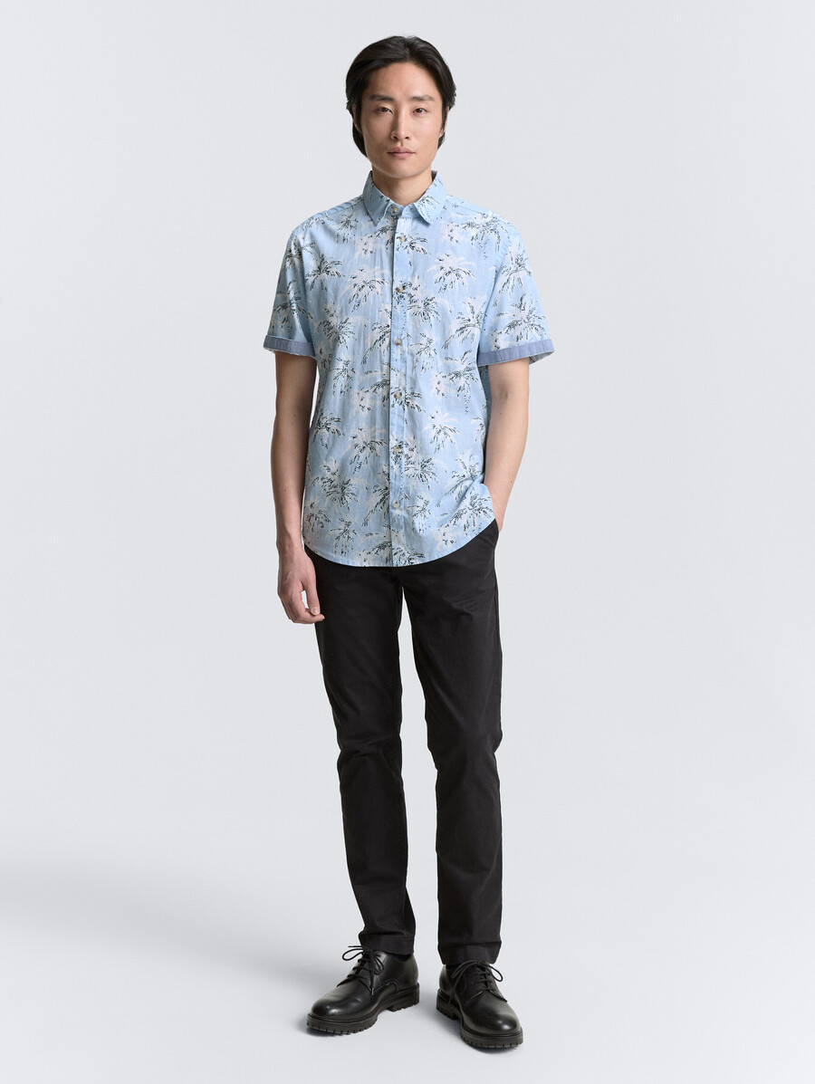 chemise à manches courtes coupe classique avec imprimé palmier