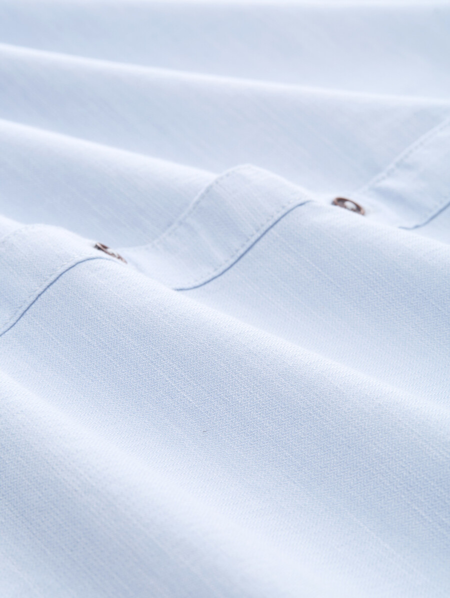 chemise à manches courtes coupe classique avec poche poitrine