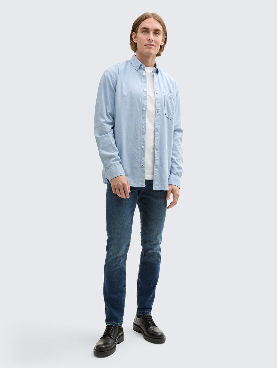 chemise coupe classique avec poche poitrine
