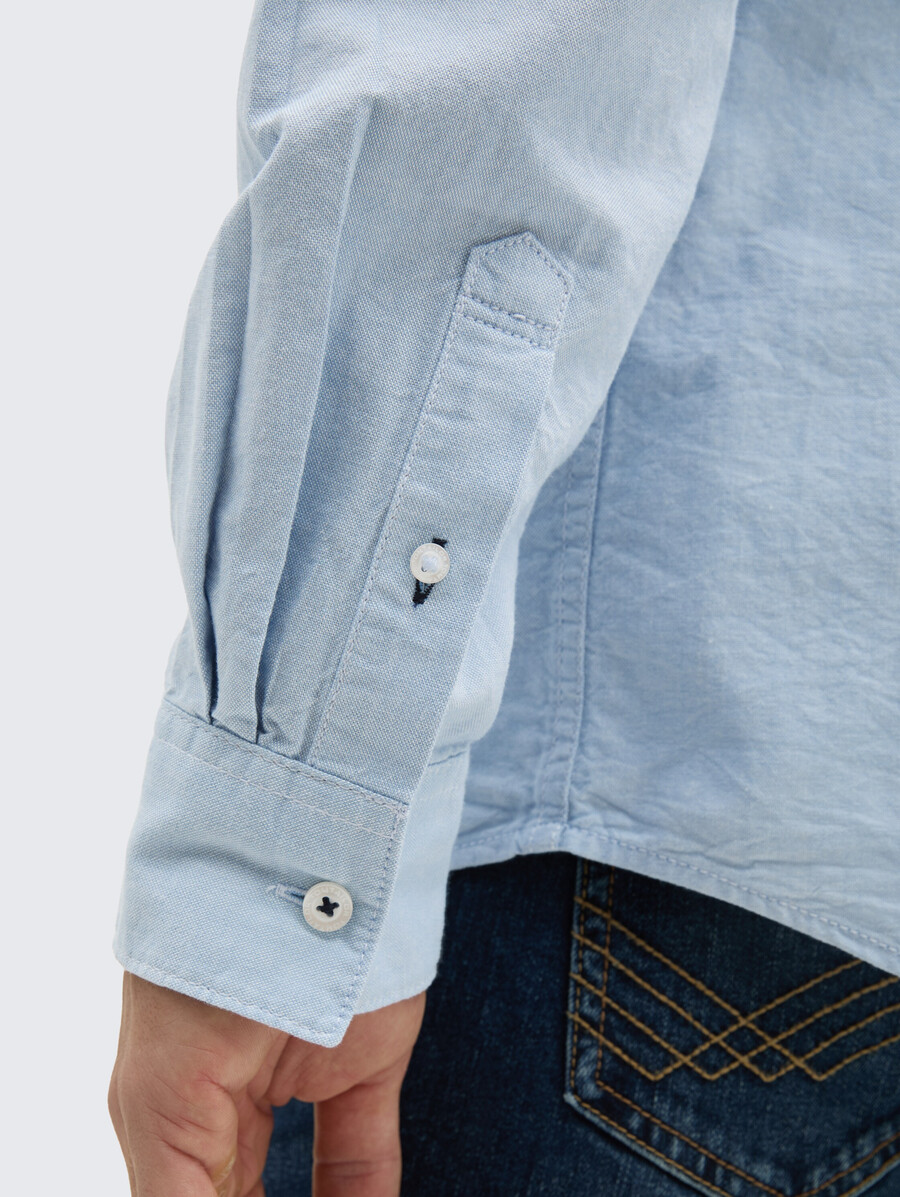 chemise coupe classique avec poche poitrine