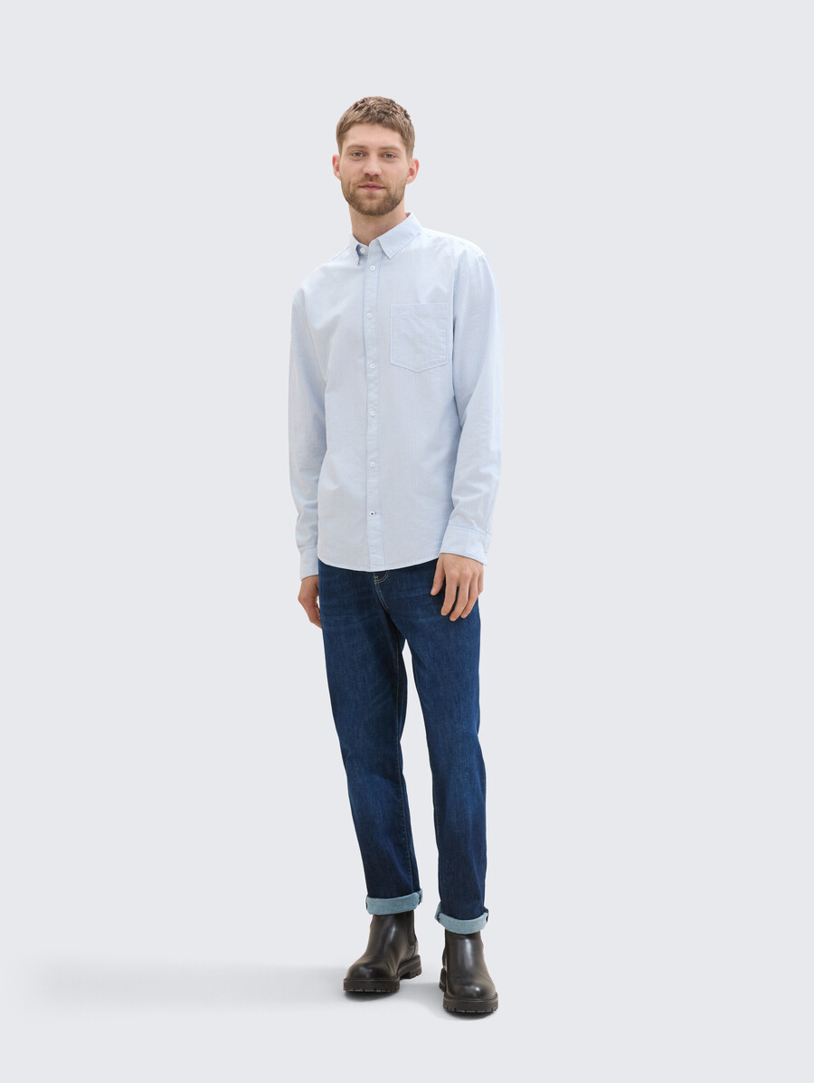 chemise coupe classique avec poche poitrine