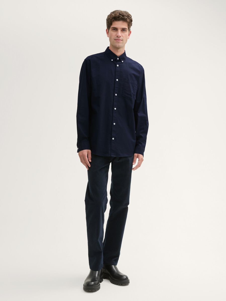 chemise coupe classique avec poche poitrine