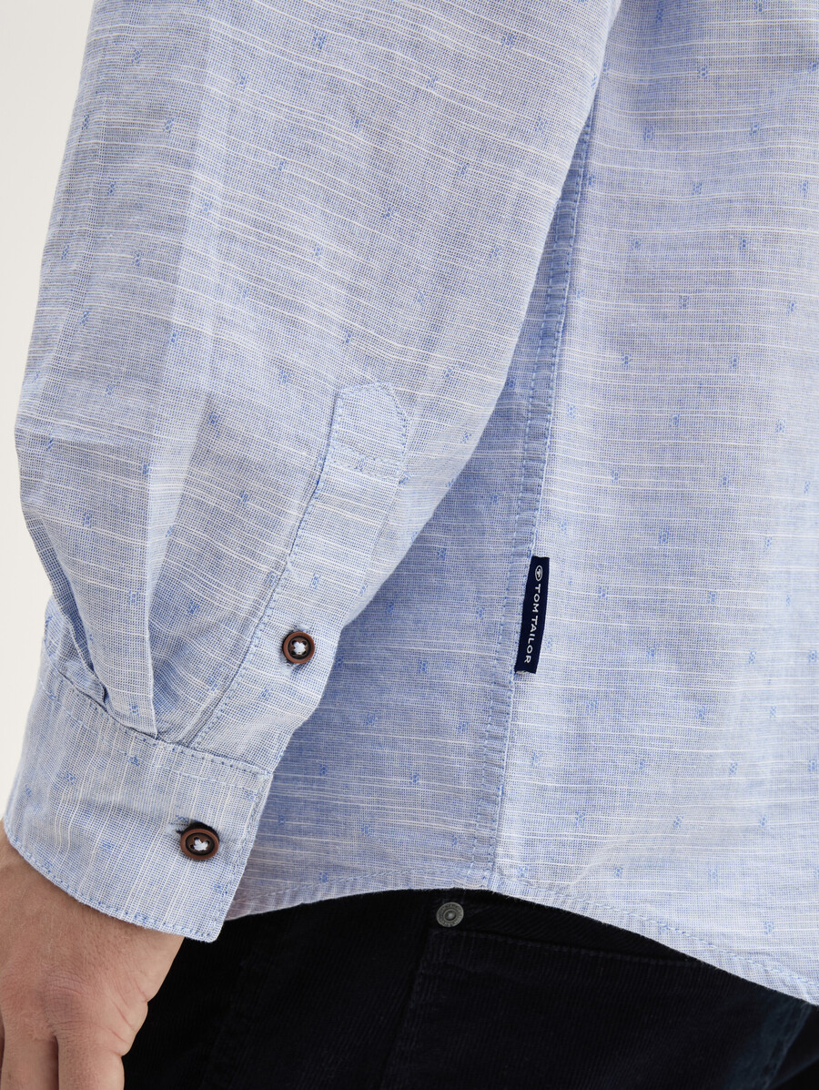 chemise coupe classique avec revers fonctionnel