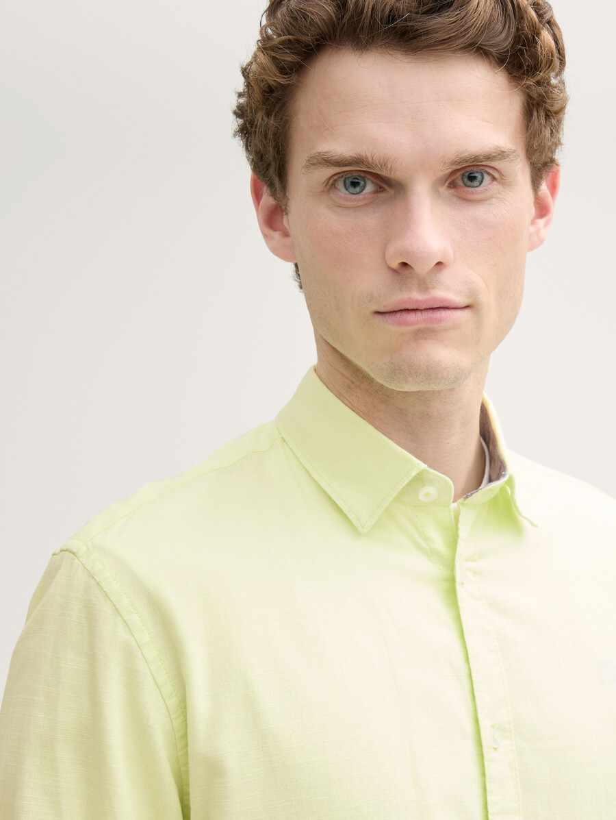 chemise coupe classique avec logo brodé
