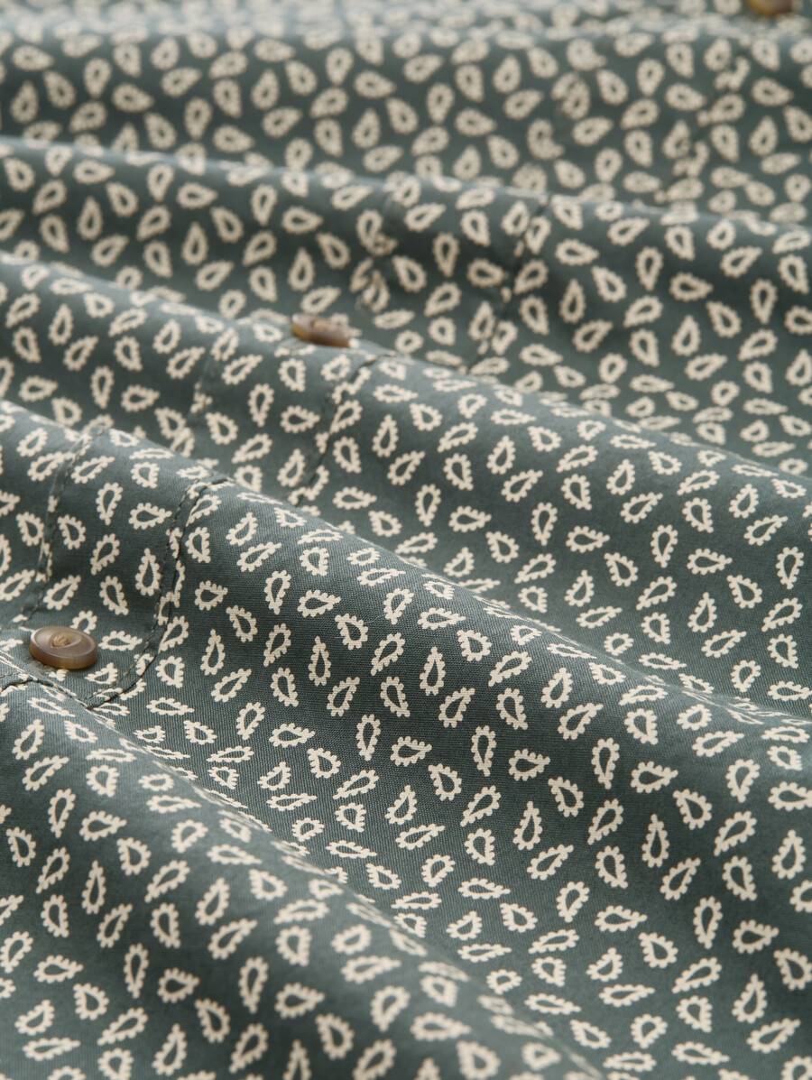 chemise cintrée à motifs