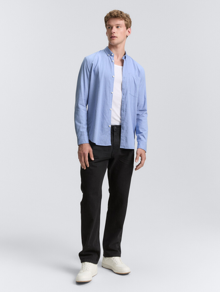 chemise coupe classique avec poche poitrine