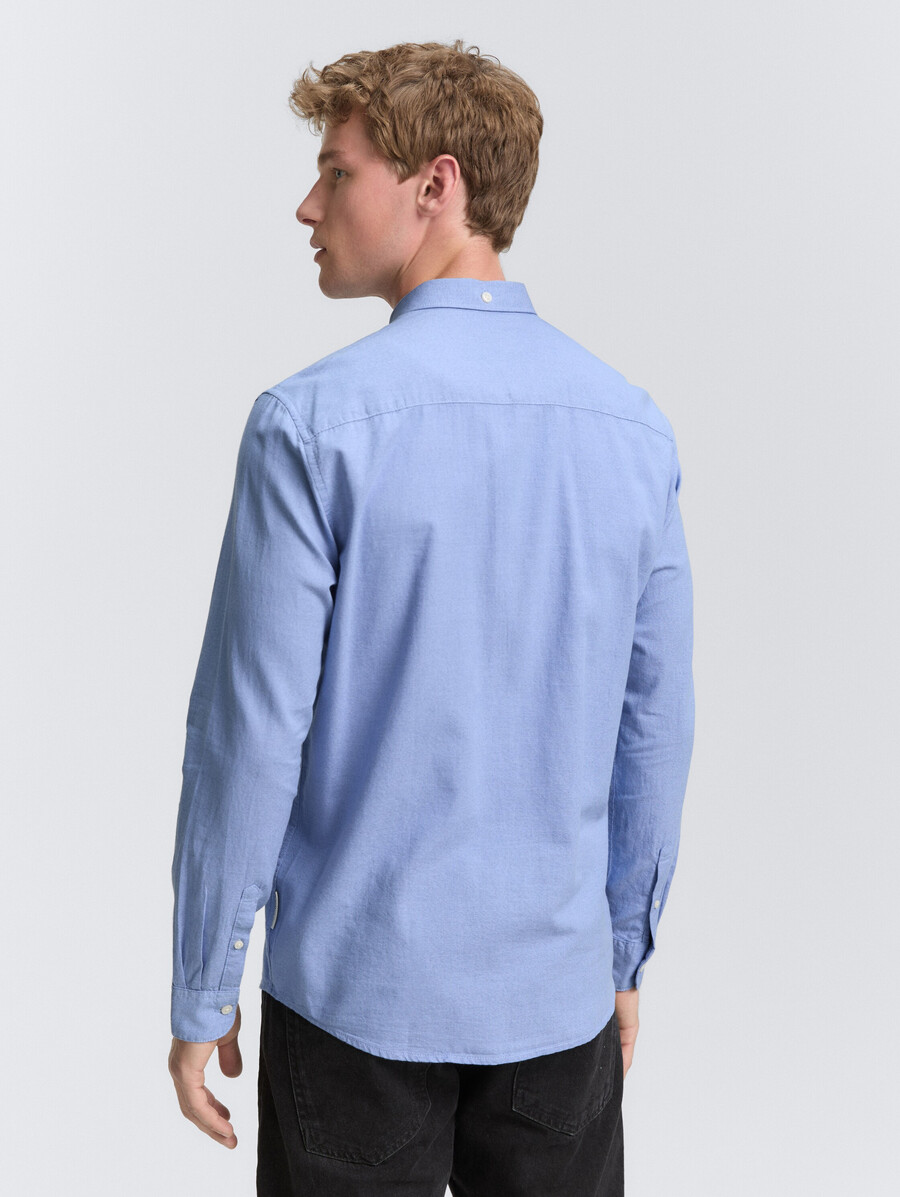chemise coupe classique avec poche poitrine
