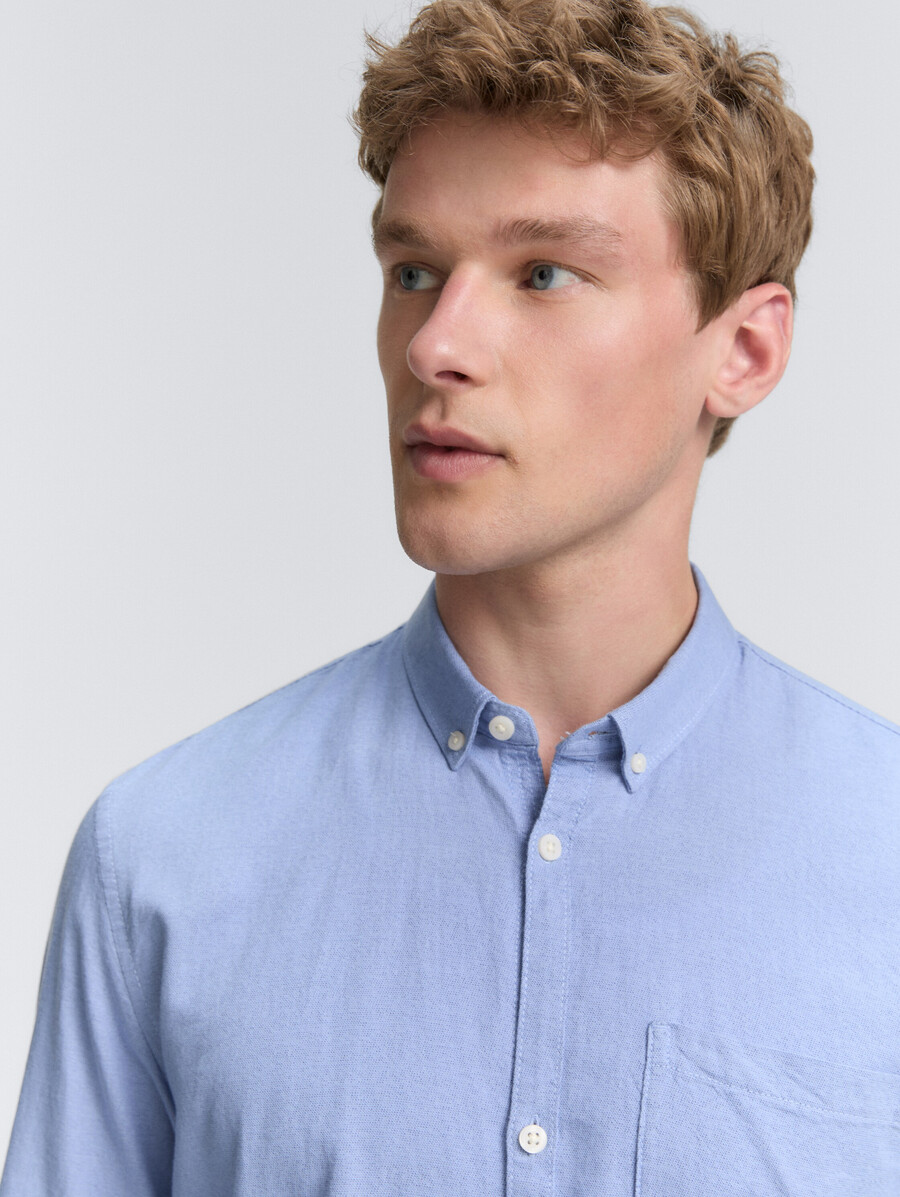 chemise coupe classique avec poche poitrine