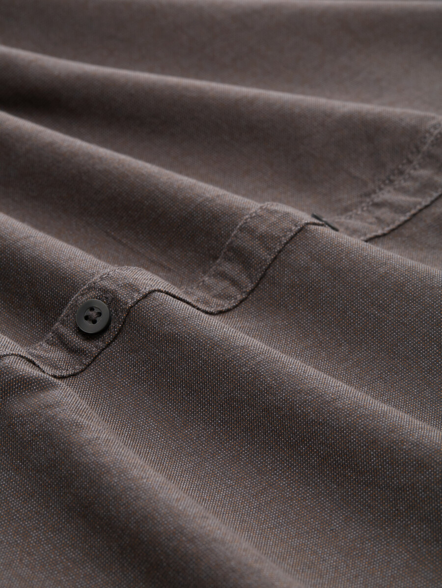 chemise coupe classique avec poche poitrine