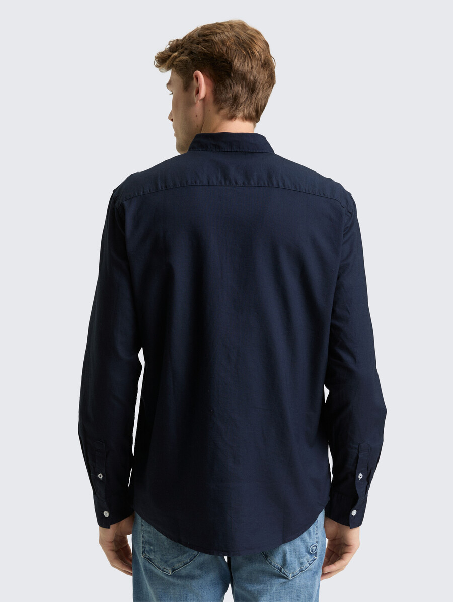 chemise coupe classique avec poche poitrine