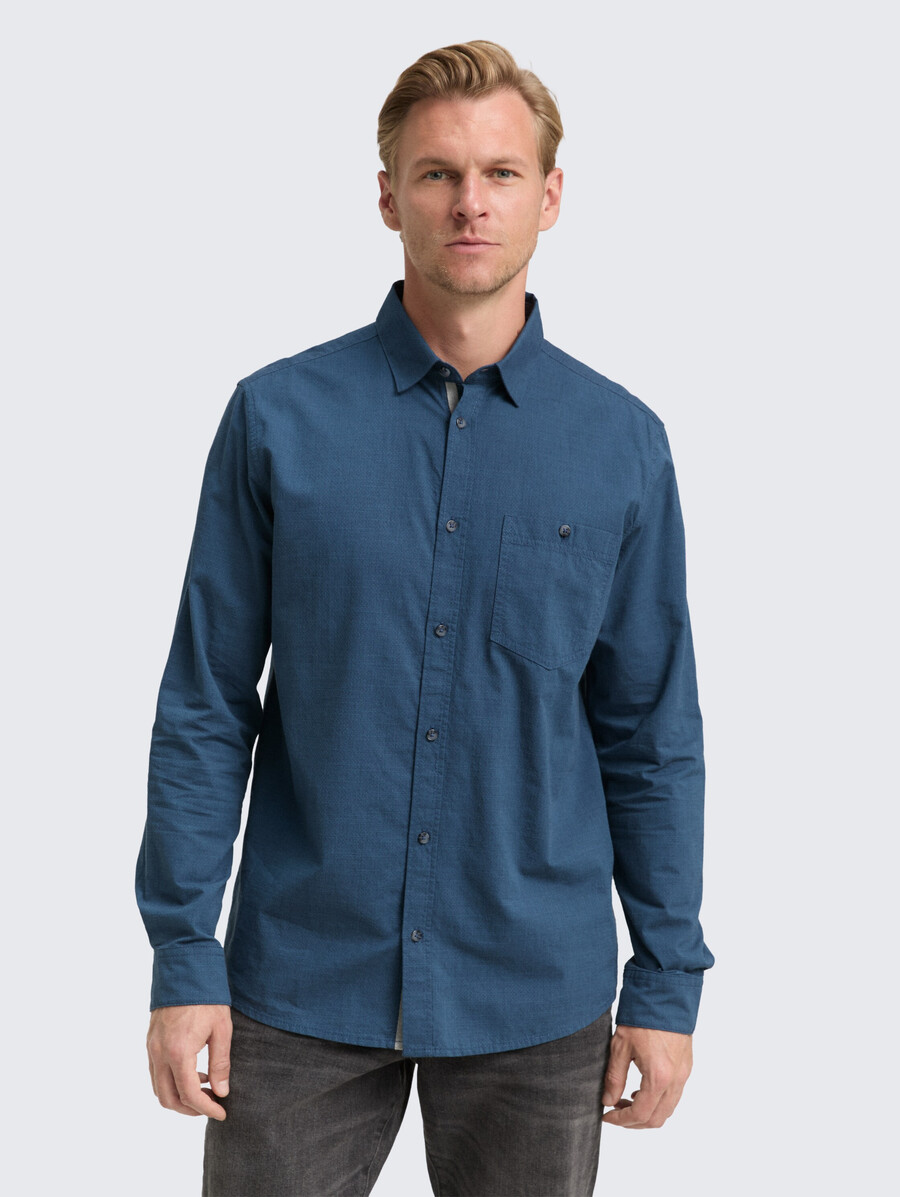 chemise coupe classique avec poche poitrine