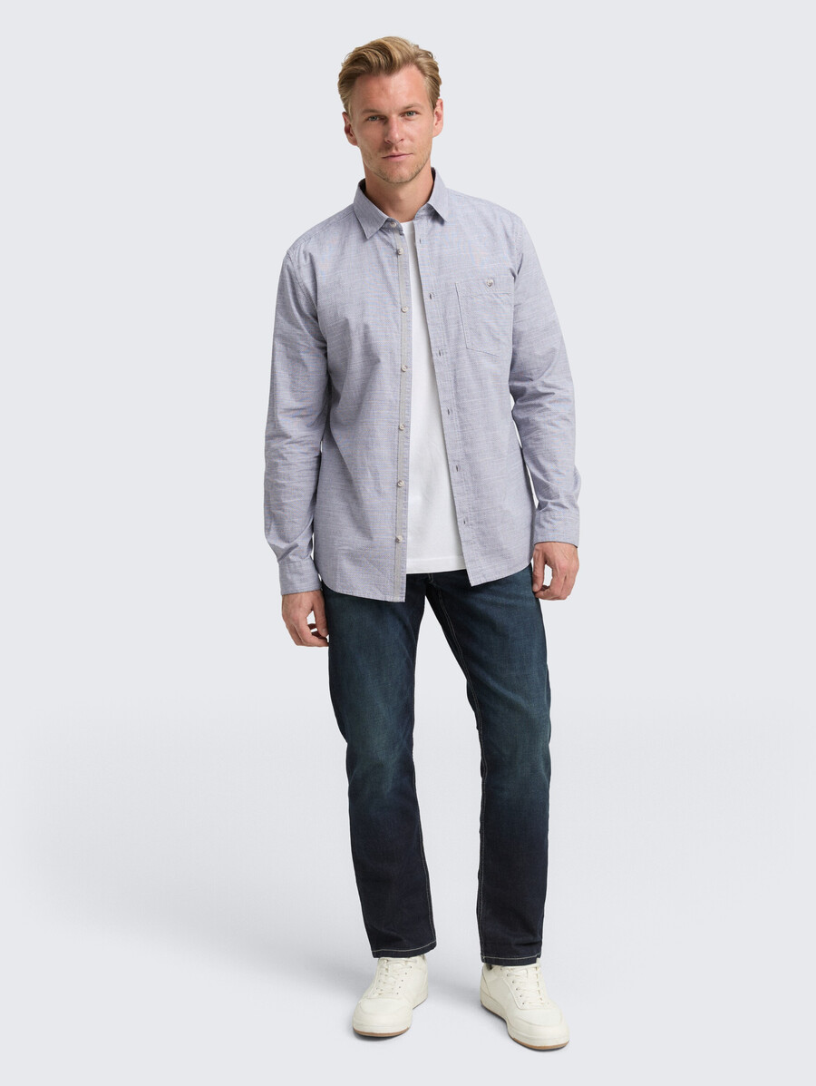 chemise coupe classique avec poche poitrine