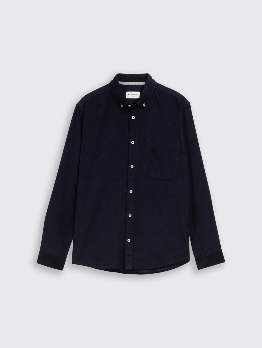 chemise en velours côtelé coupe classique avec poche poitrine