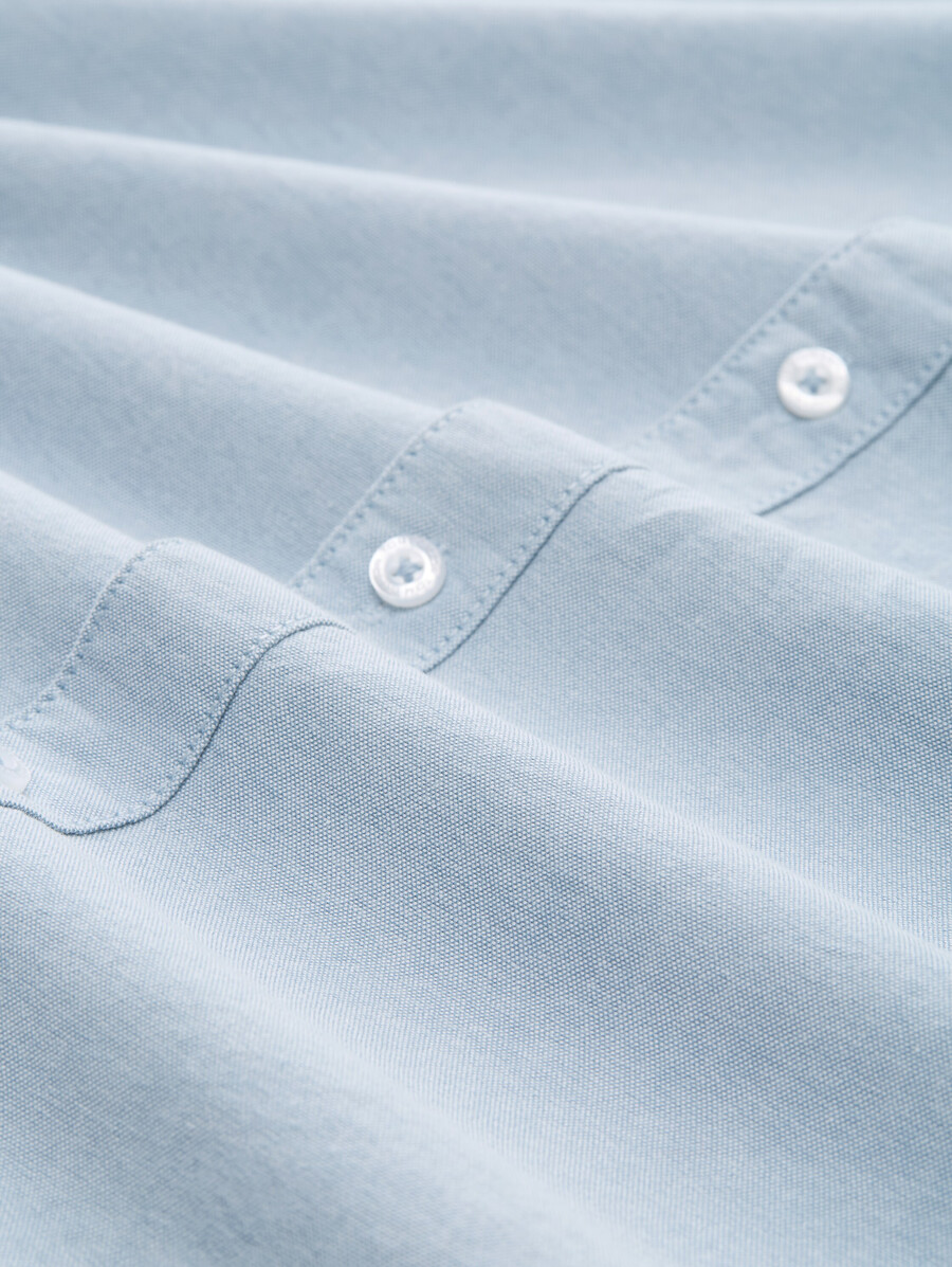 chemise coupe classique avec poche poitrine