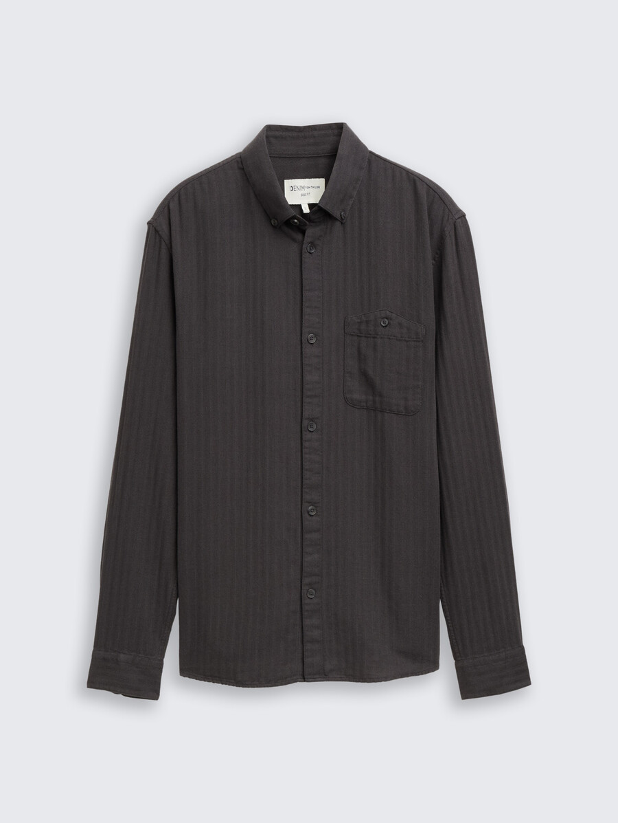 chemise coupe classique avec poche poitrine